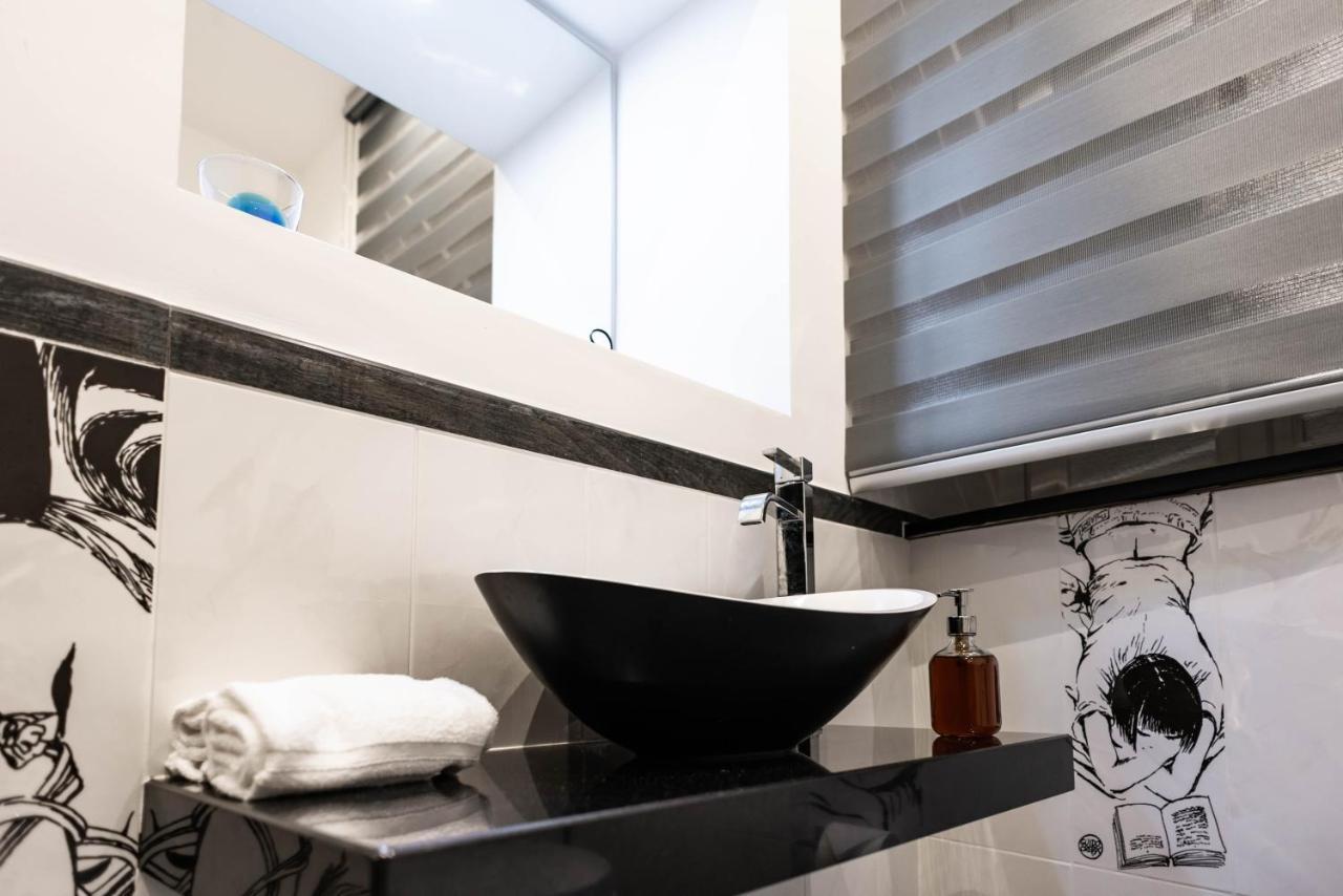 Trevi & Pantheon Design Rooms Рим Екстер'єр фото