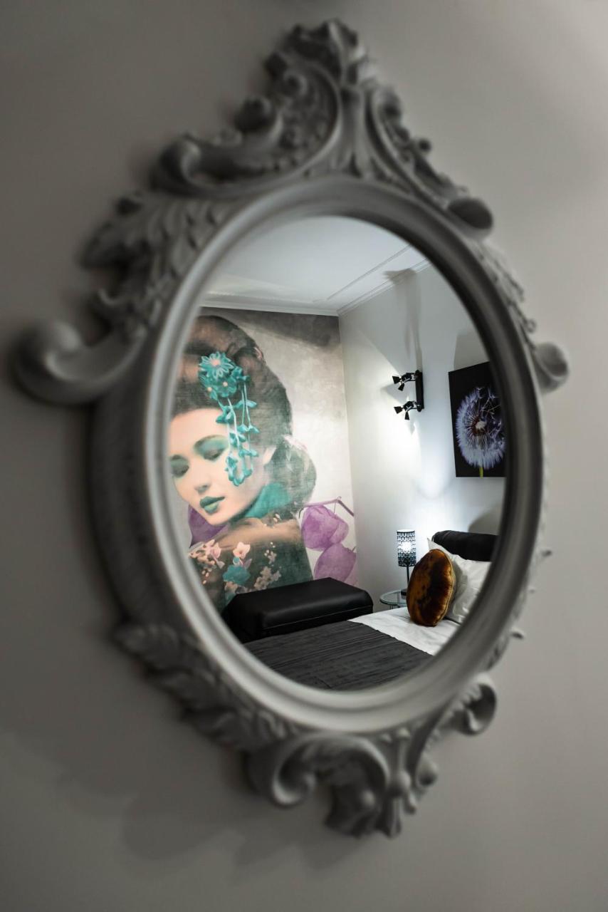 Trevi & Pantheon Design Rooms Рим Екстер'єр фото